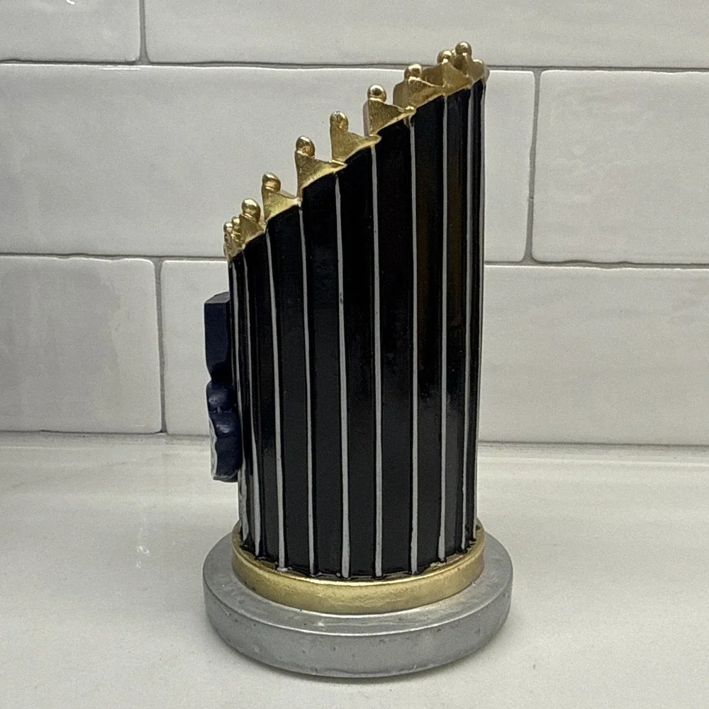 2009 New York Yankees MLB Baseball World Series Champions Trophy Paperweight